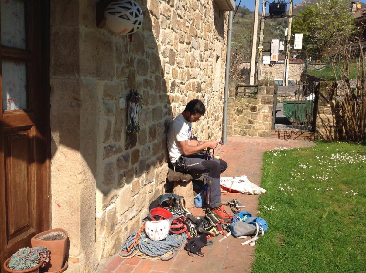 Appartamento Casa De La Tila Arenas De Cabrales Esterno foto