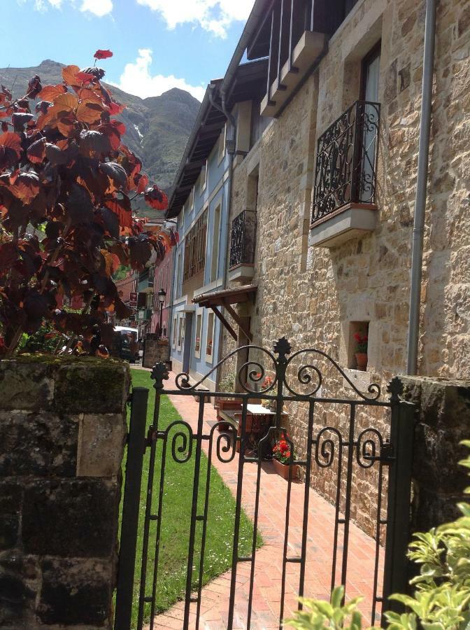 Appartamento Casa De La Tila Arenas De Cabrales Esterno foto